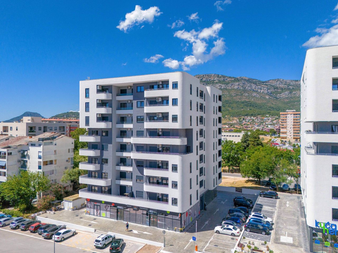 Апартаменты в Баре, Черногория, 65 м² - фото 1