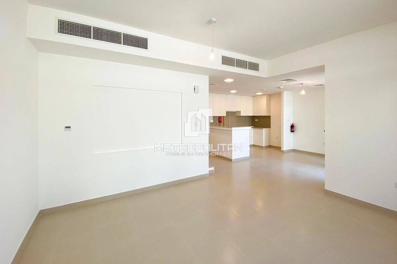 Таунхаус в Дубае, ОАЭ, 188 м² - фото 2