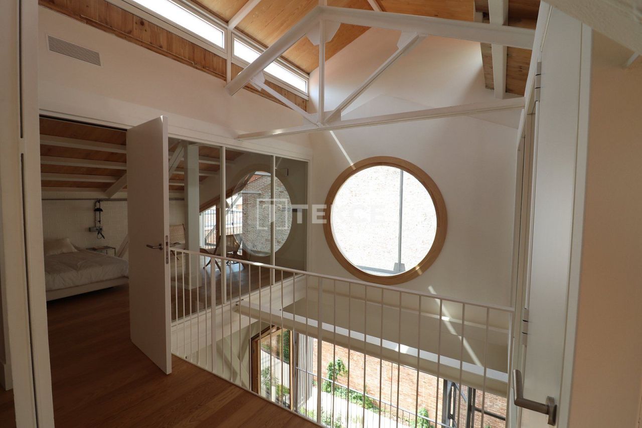 Таунхаус в Барселоне, Испания, 93 м² - фото 14