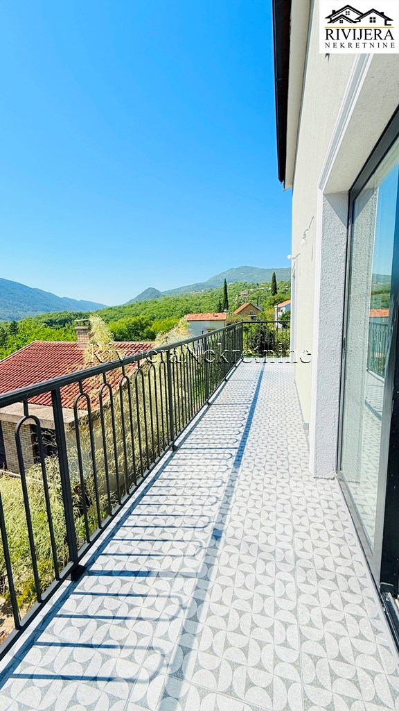 Квартира в Херцег-Нови, Черногория, 117 м² - фото 9