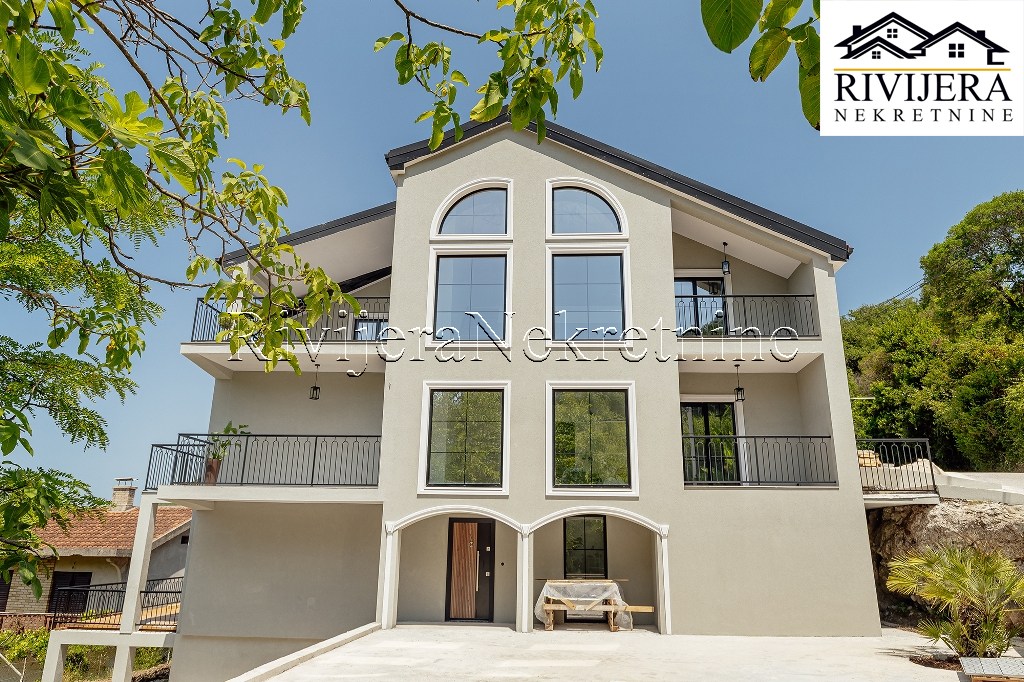 Квартира в Херцег-Нови, Черногория, 117 м² - фото 3