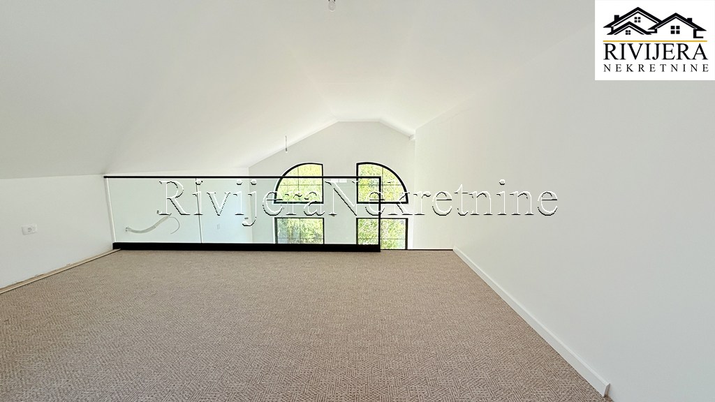 Квартира в Херцег-Нови, Черногория, 122 м² - фото 5