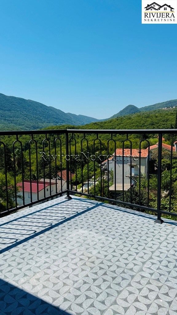 Квартира в Херцег-Нови, Черногория, 122 м² - фото 11