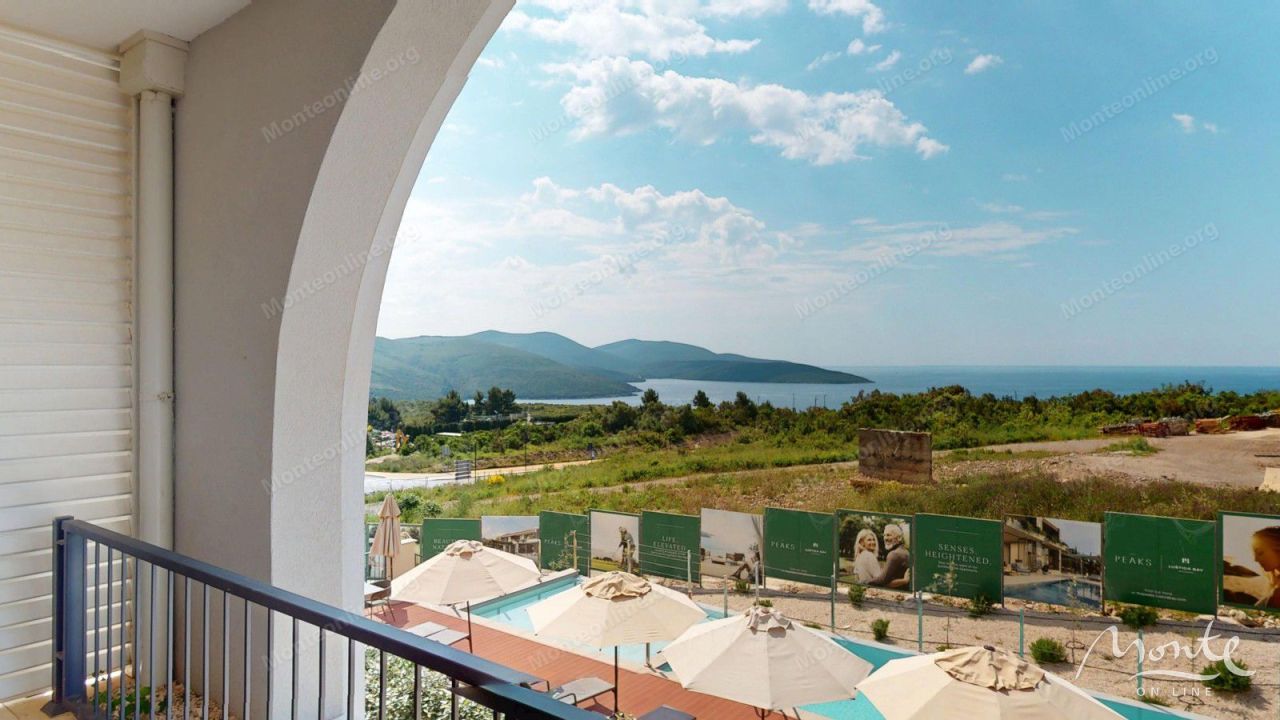 Студия в Тивате, Черногория, 39 м² - фото 1