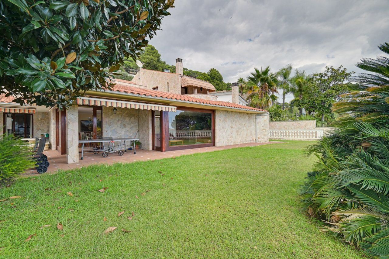 Дом на Коста-Брава, Испания, 654 м² - фото 3