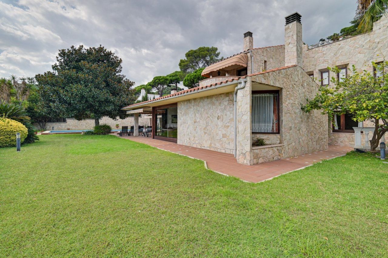 Дом на Коста-Брава, Испания, 654 м² - фото 12