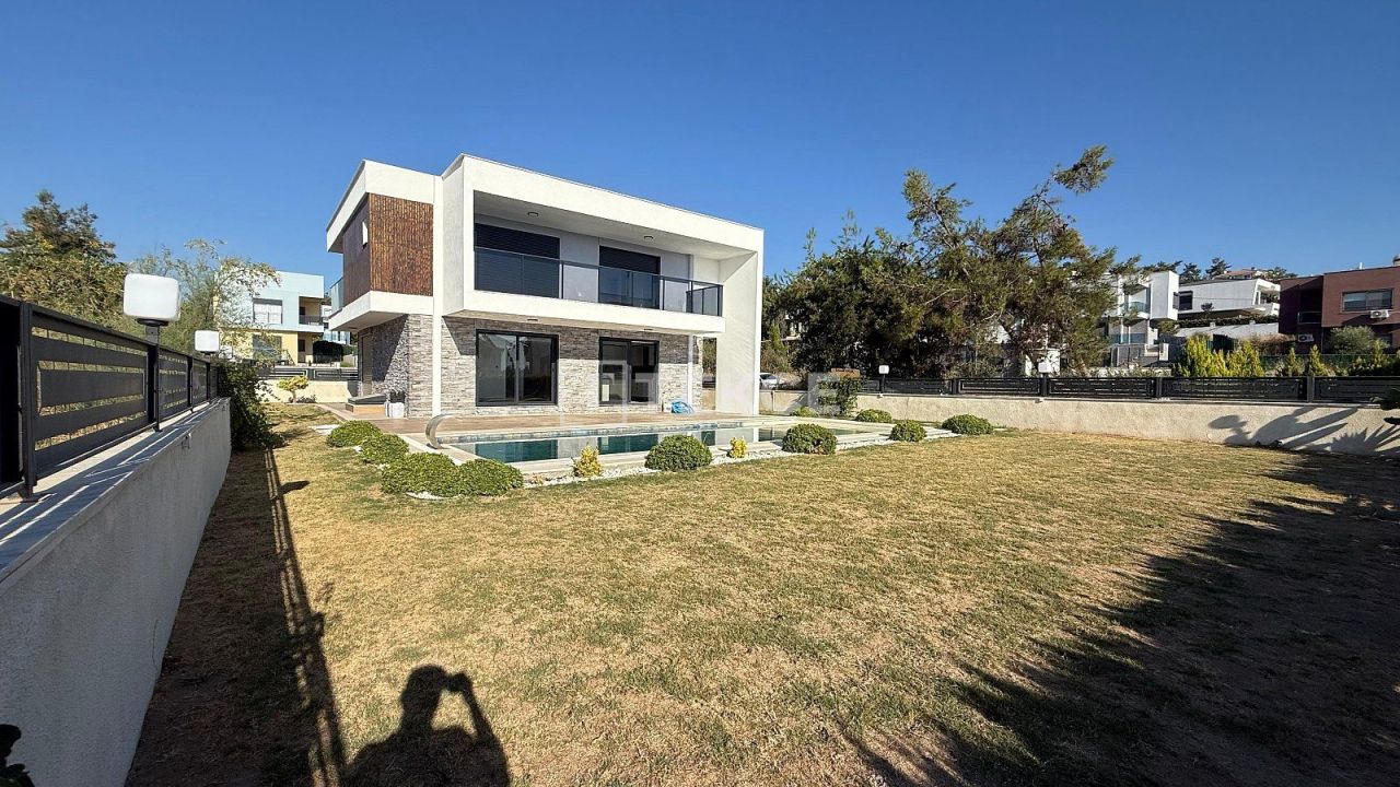 Вилла в Кушадасы, Турция, 319 м² - фото 3