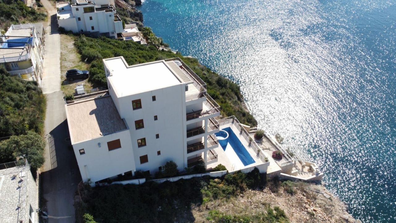 Инвестиционный проект в Добра Воде, Черногория, 15 000 м² - фото 6