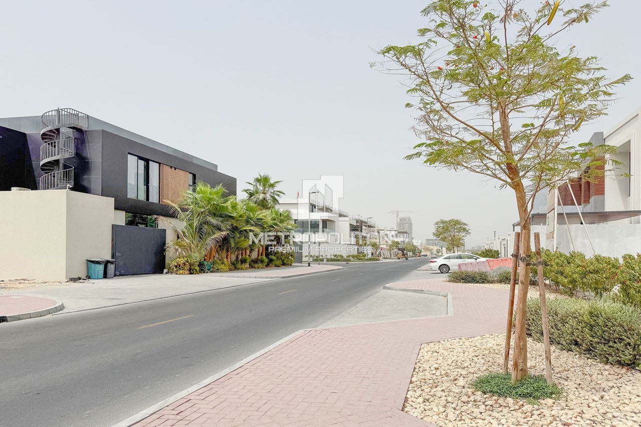 Земля в Дубае, ОАЭ, 1 079 м² - фото 7