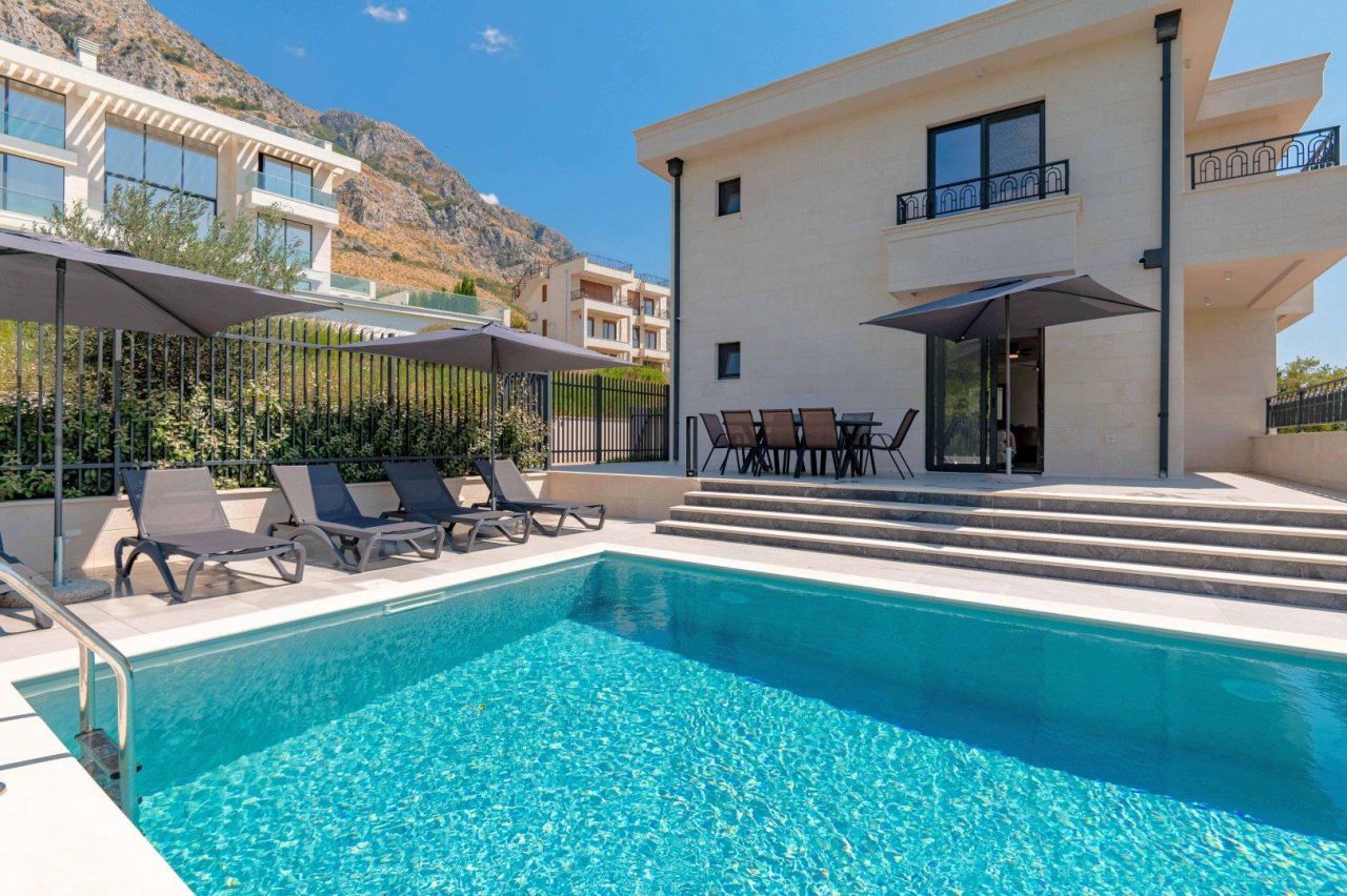 Вилла в Режевичах, Черногория, 318 м² - фото 8