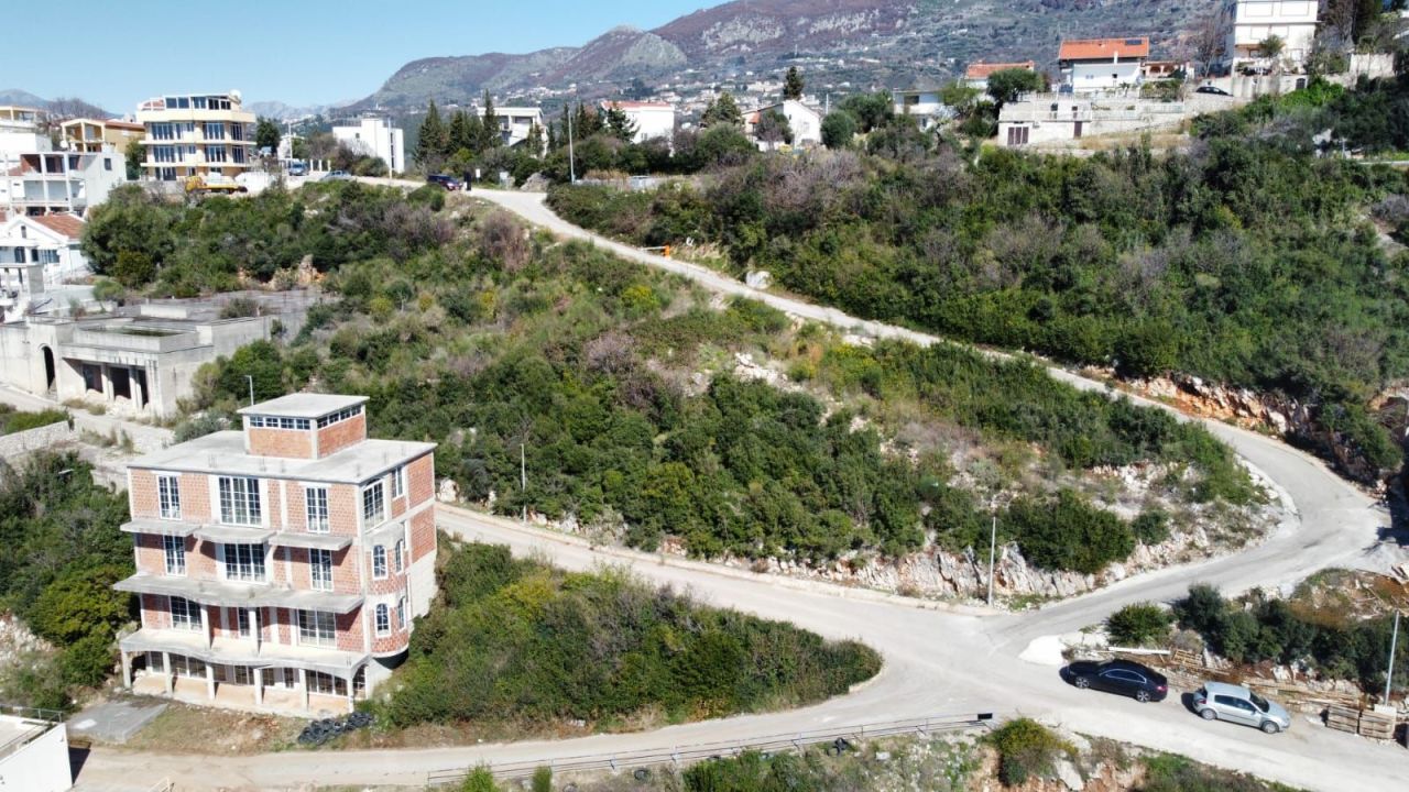 Земля в Добра Воде, Черногория, 5 217 м² - фото 5