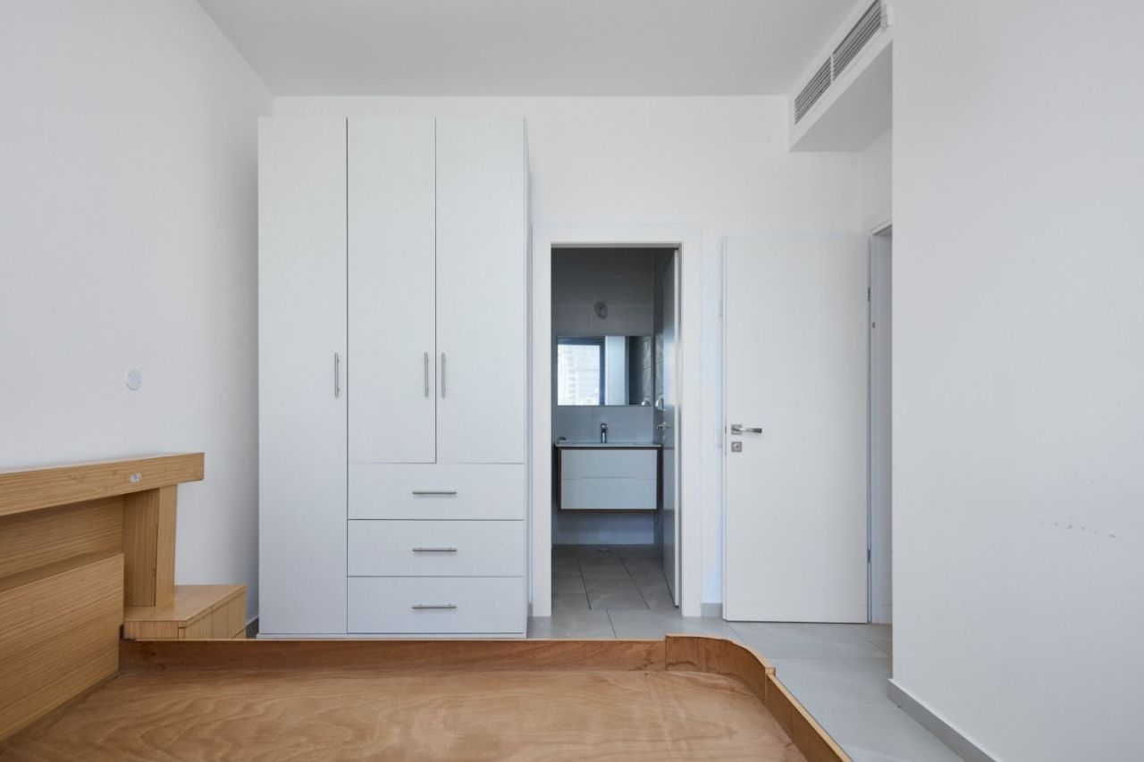 Квартира в Тель-Авиве, Израиль, 94 м² - фото 3