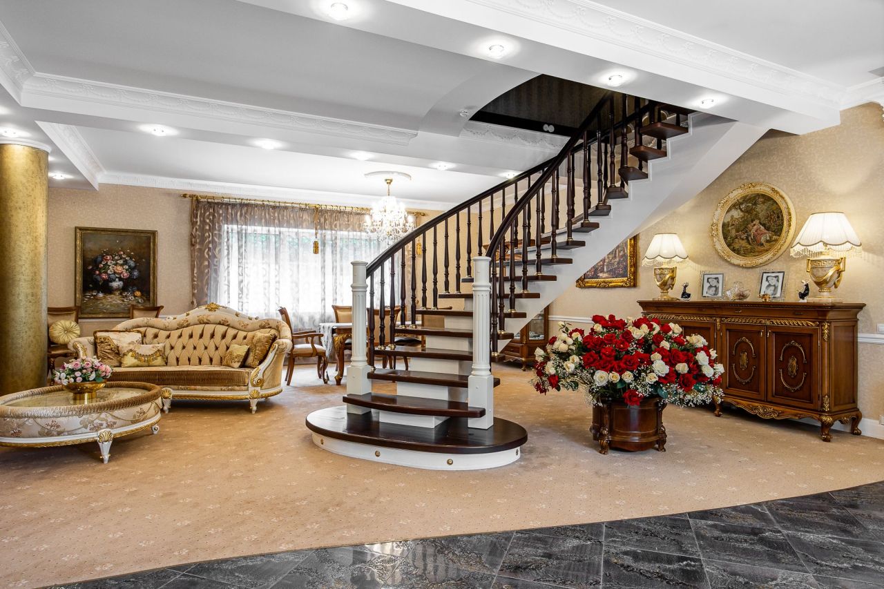 Коттедж Тарасово, Беларусь, 443.2 м² - фото 3