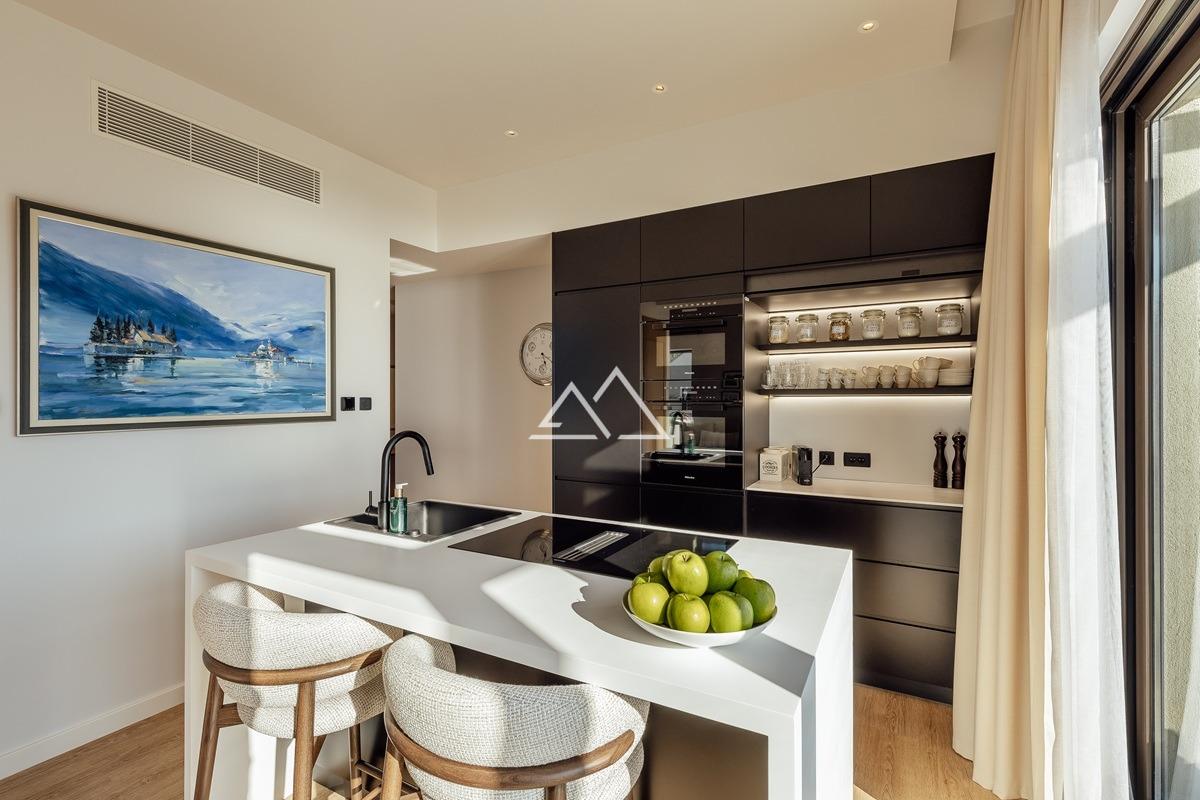 Апартаменты в Тивате, Черногория, 179 м² - фото 12