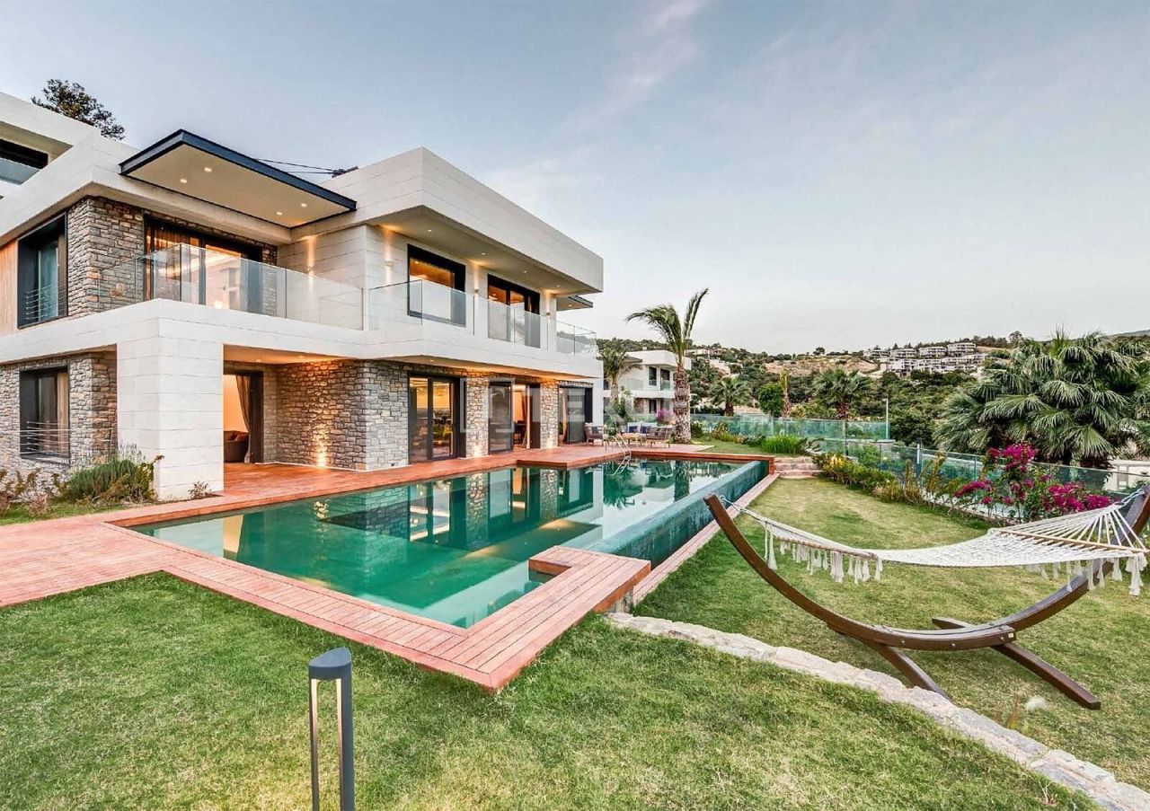 Вилла в Бодруме, Турция, 650 м² - фото 2