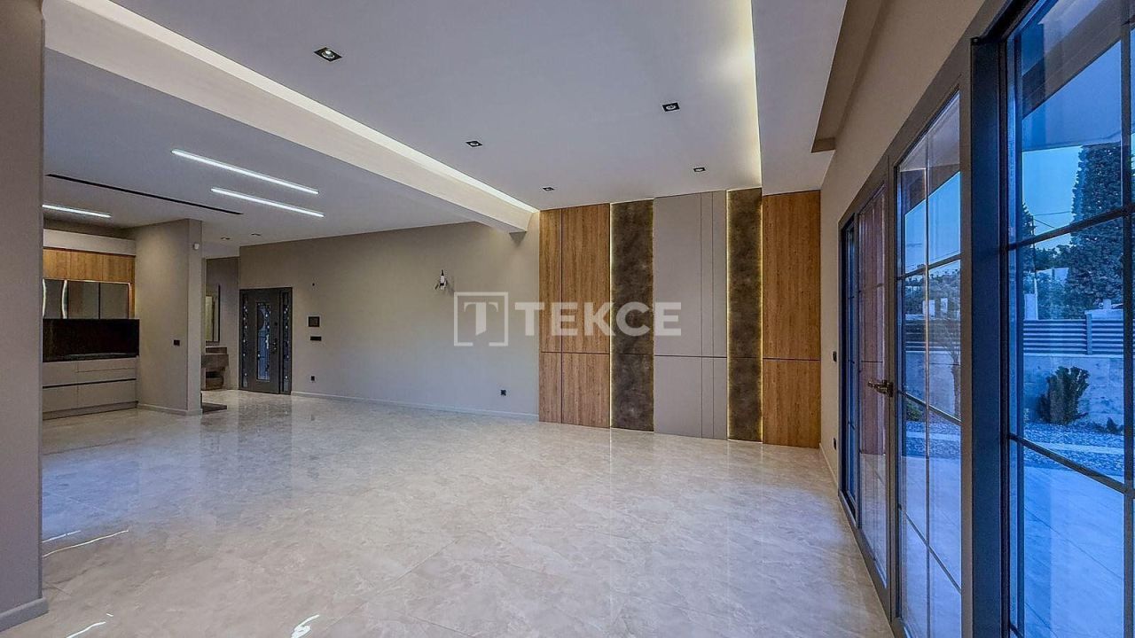 Вилла в Кушадасы, Турция, 250 м² - фото 13