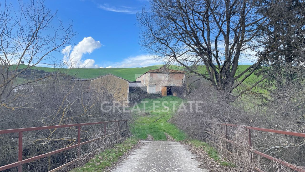 Дом в Монтальчино, Италия, 1 350.4 м² - фото 5