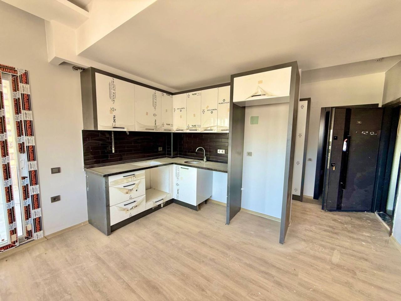 Квартира в Мерсине, Турция, 95 м² - фото 3