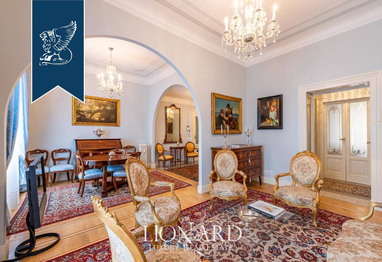 Апартаменты в Милане, Италия, 131 м² - фото 1