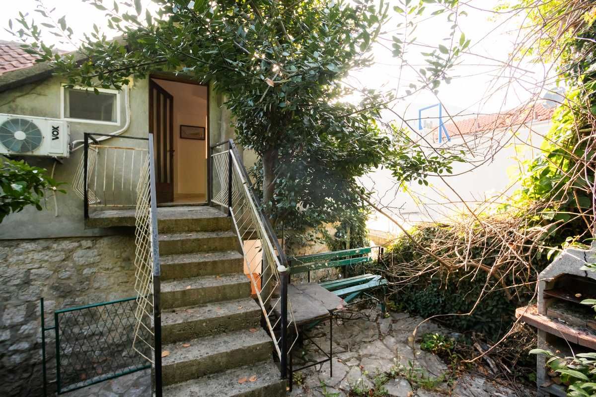 Отель, гостиница в Лепетани, Черногория, 144 м² - фото 13