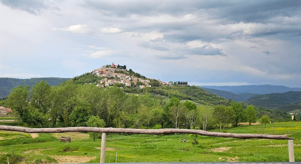 Вилла в Мотовуне, Хорватия, 158 м² - фото 1