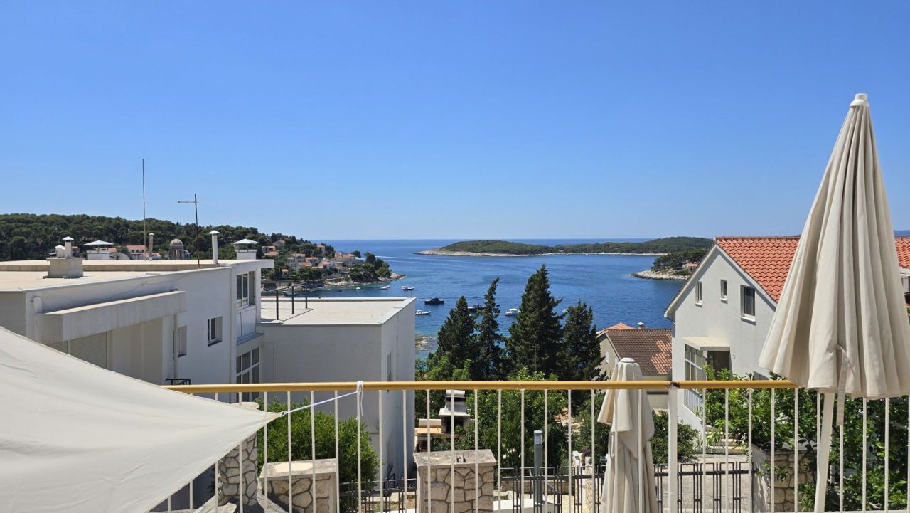 Отель, гостиница на Хваре, Хорватия, 176 м² - фото 7