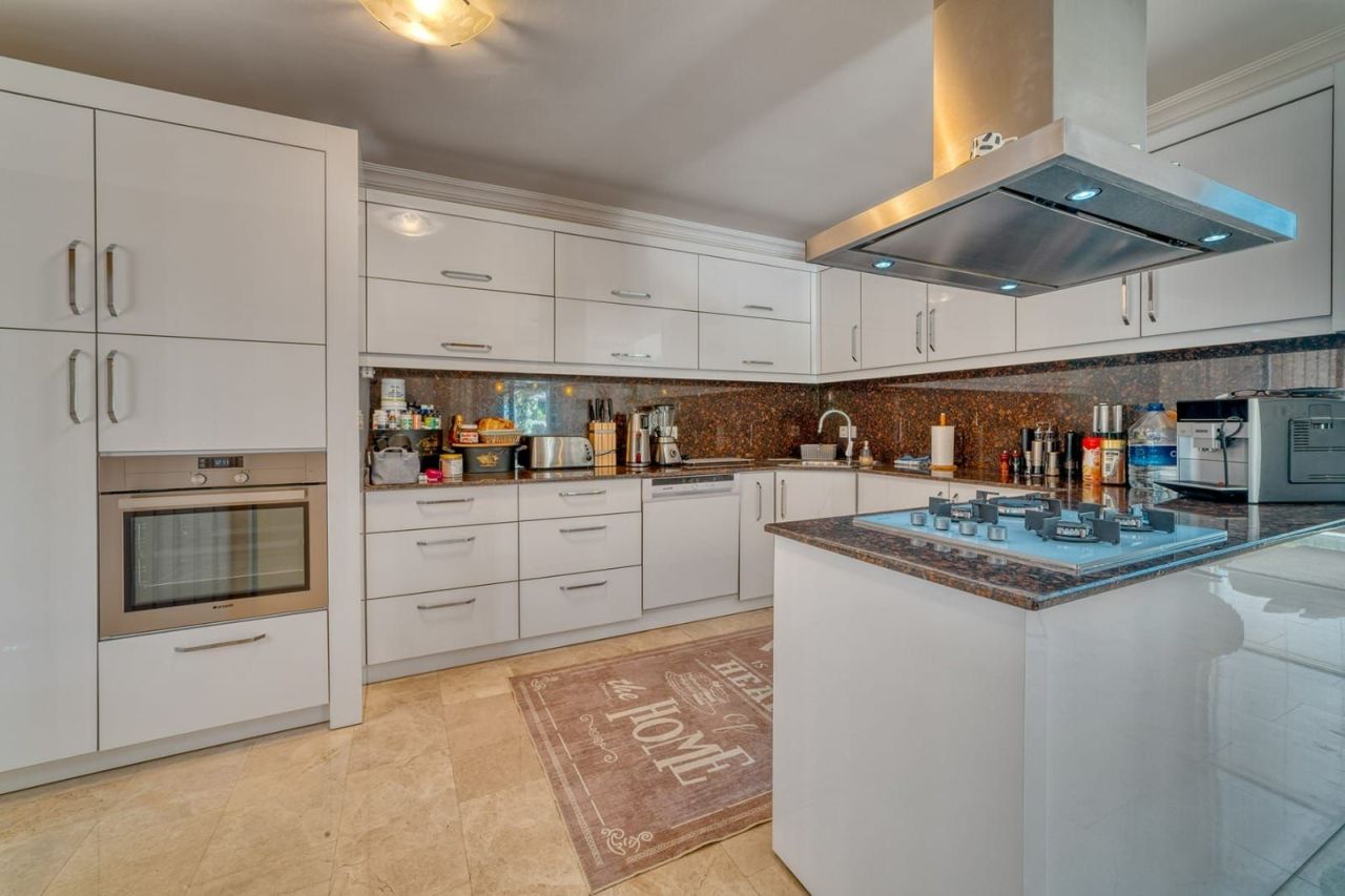 Вилла в Алании, Турция, 220 м² - фото 11