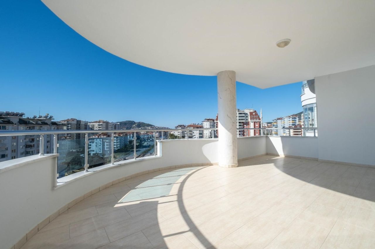 Апартаменты в Алании, Турция, 140 м² - фото 12