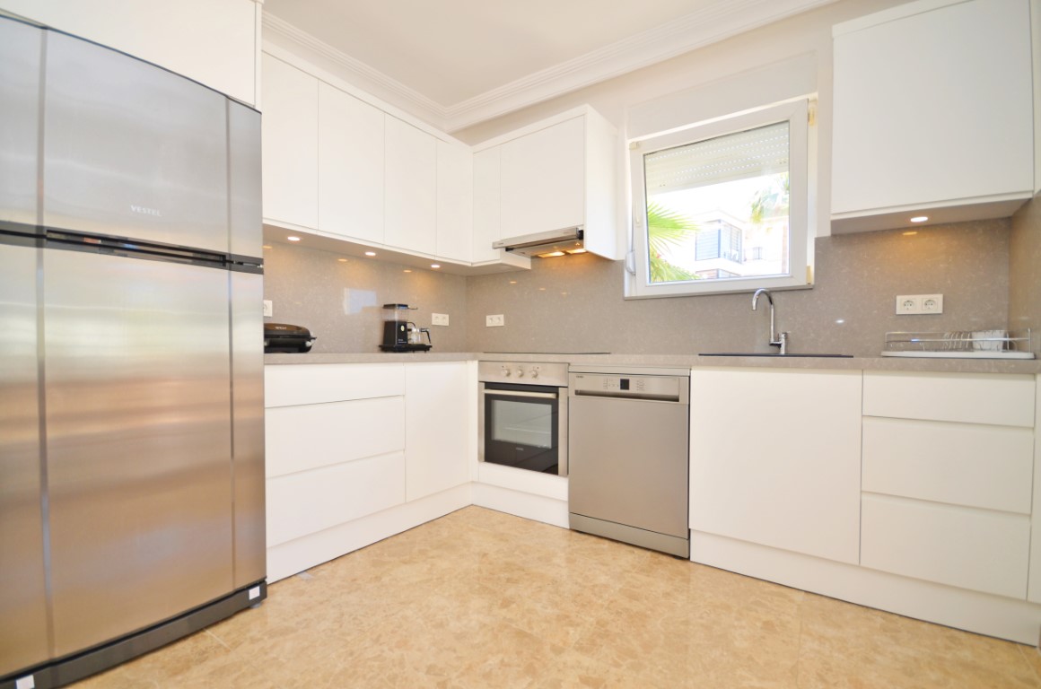 Вилла в Алании, Турция, 350 м² - фото 16