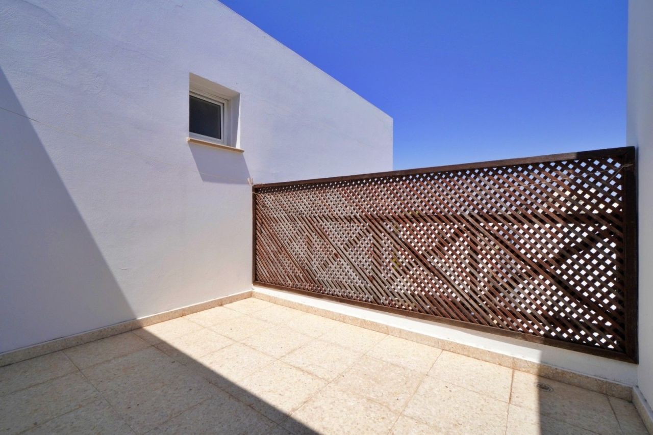 Апартаменты в Ларнаке, Кипр, 72 м² - фото 15