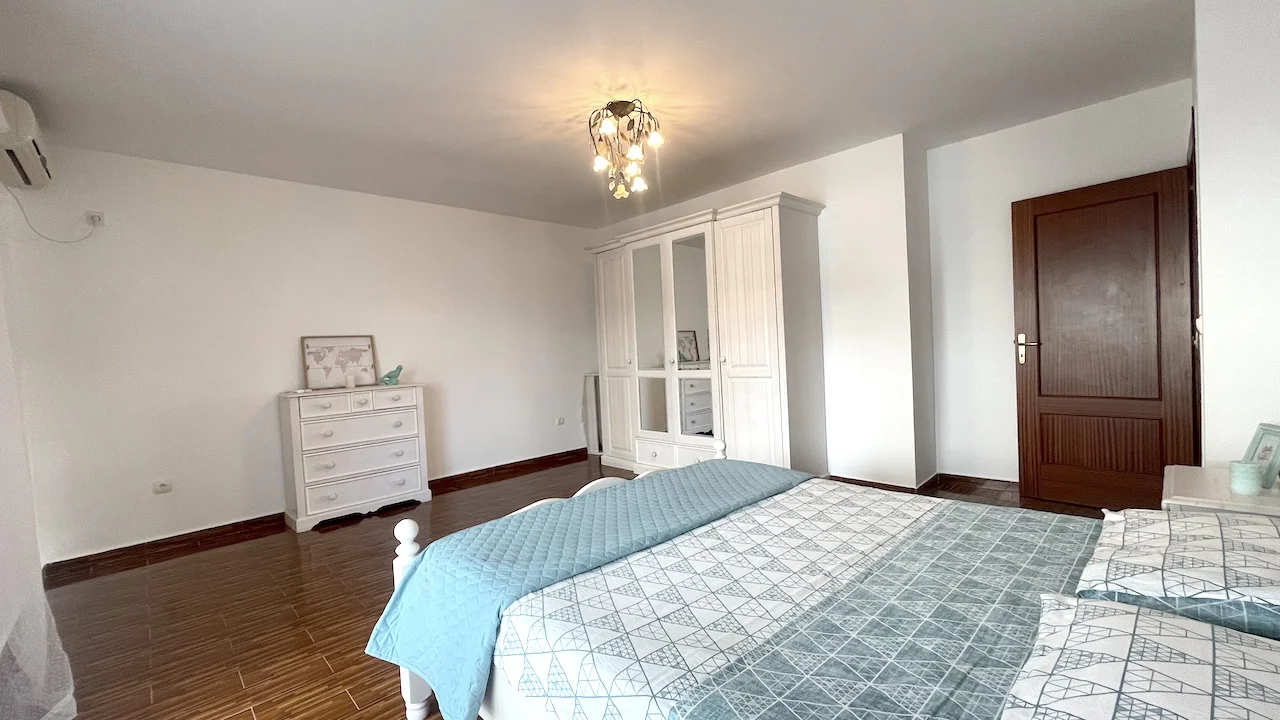 Квартира в Будве, Черногория, 138 м² - фото 1