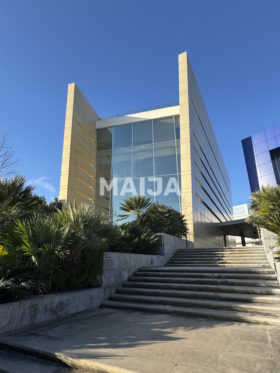 Кафе, ресторан в Лиссабоне, Португалия, 4 000 м² - фото 1