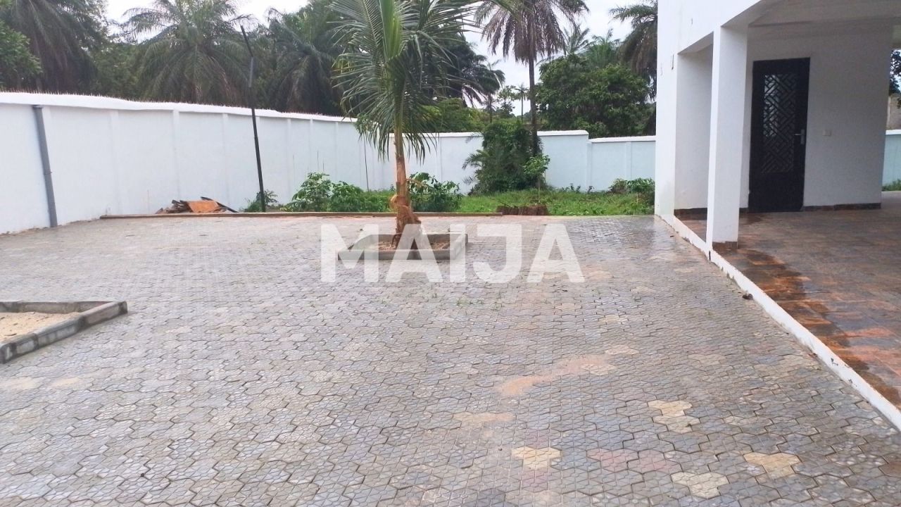 Вилла Tujering, Гамбия, 1 600 м² - фото 4