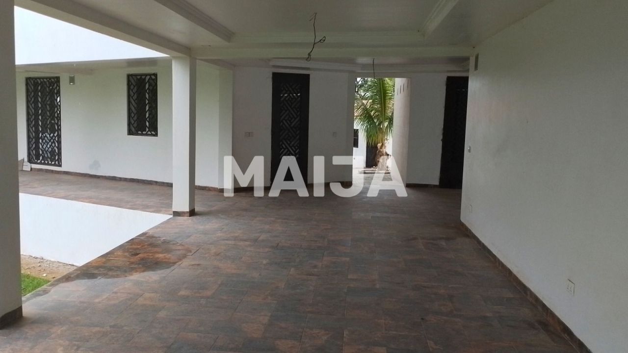 Вилла Tujering, Гамбия, 1 600 м² - фото 5