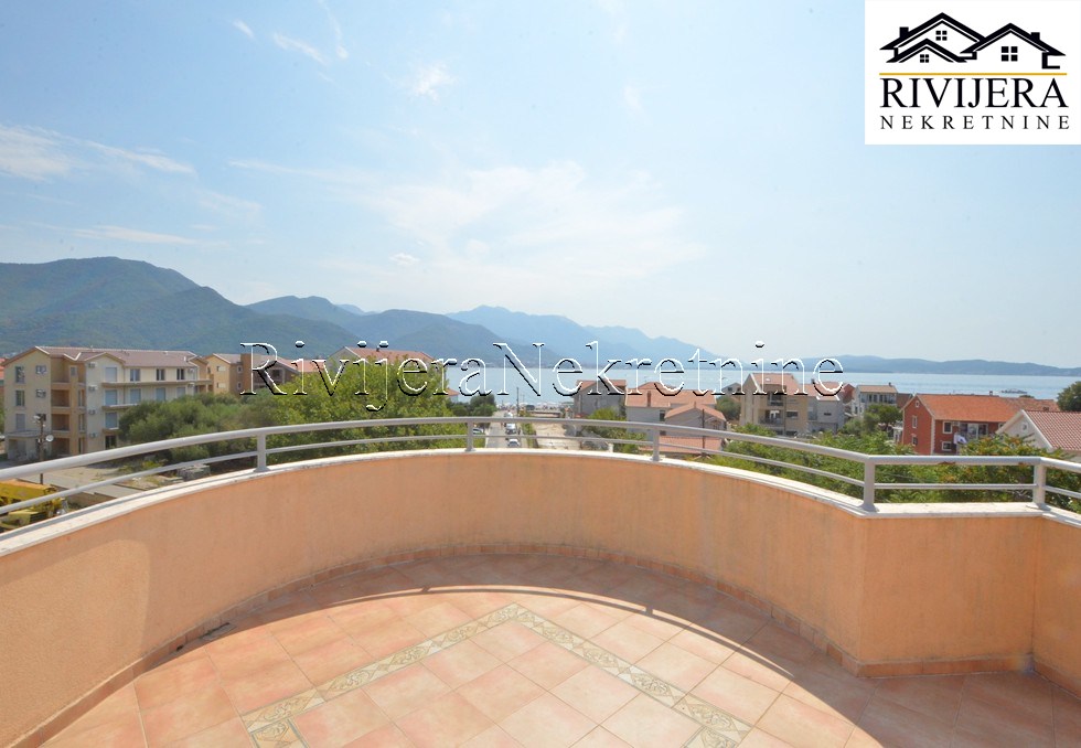 Квартира в Херцег-Нови, Черногория, 84 м² - фото 2