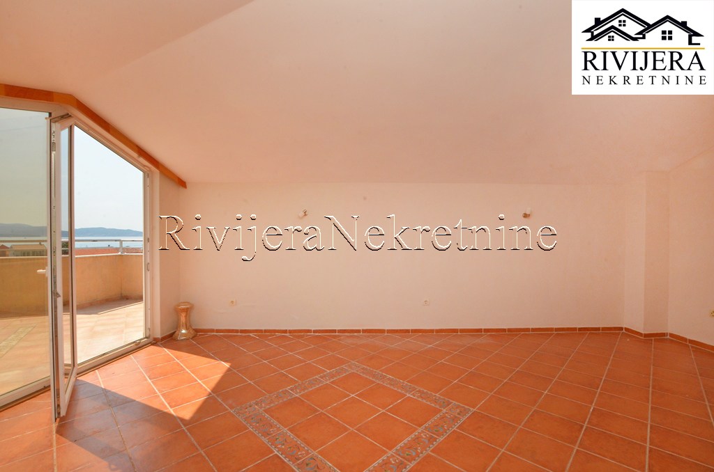 Квартира в Херцег-Нови, Черногория, 84 м² - фото 4