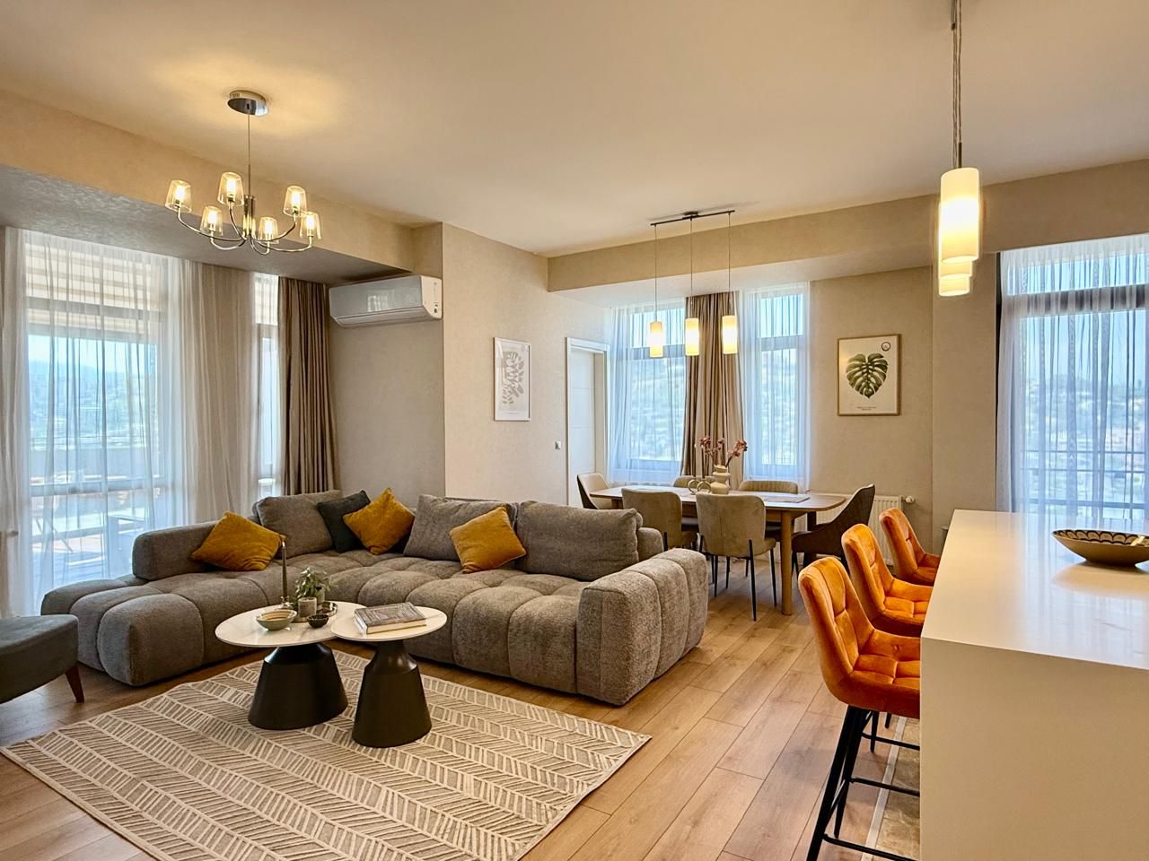 Квартира в Тбилиси, Грузия, 250 м² - фото 1