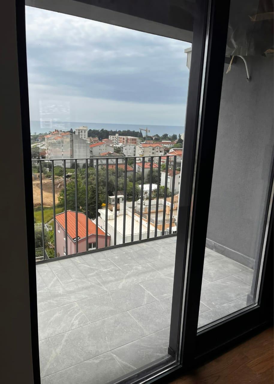 Квартира в Баре, Черногория, 73 м² - фото 1