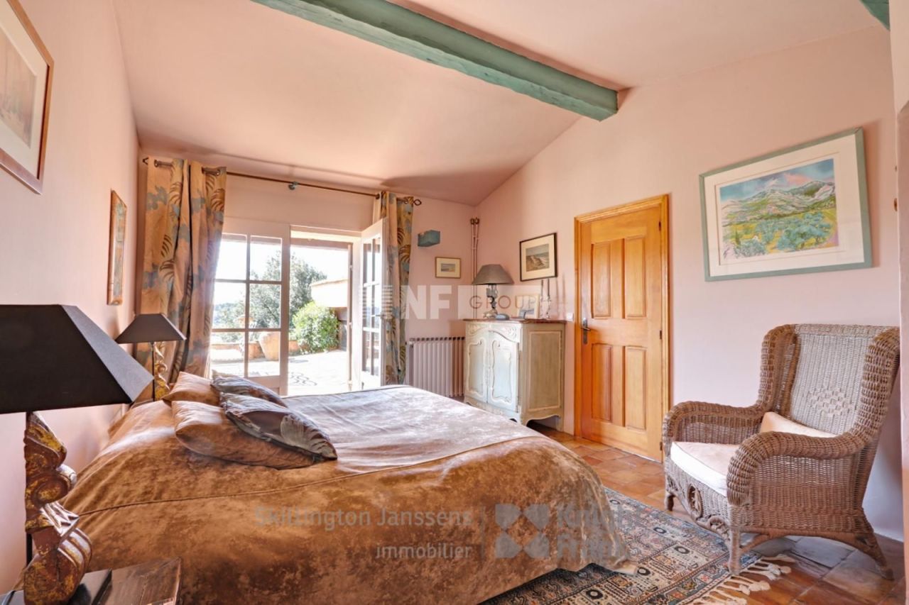 Вилла в Ла Гард-Френе, Франция, 235 м² - фото 10