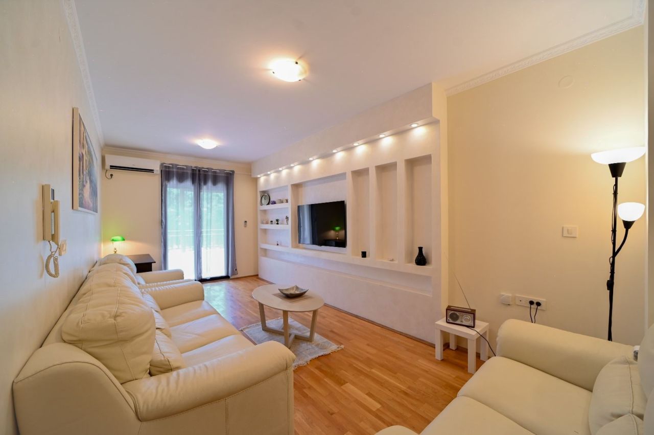 Апартаменты в Будве, Черногория, 83 м² - фото 1