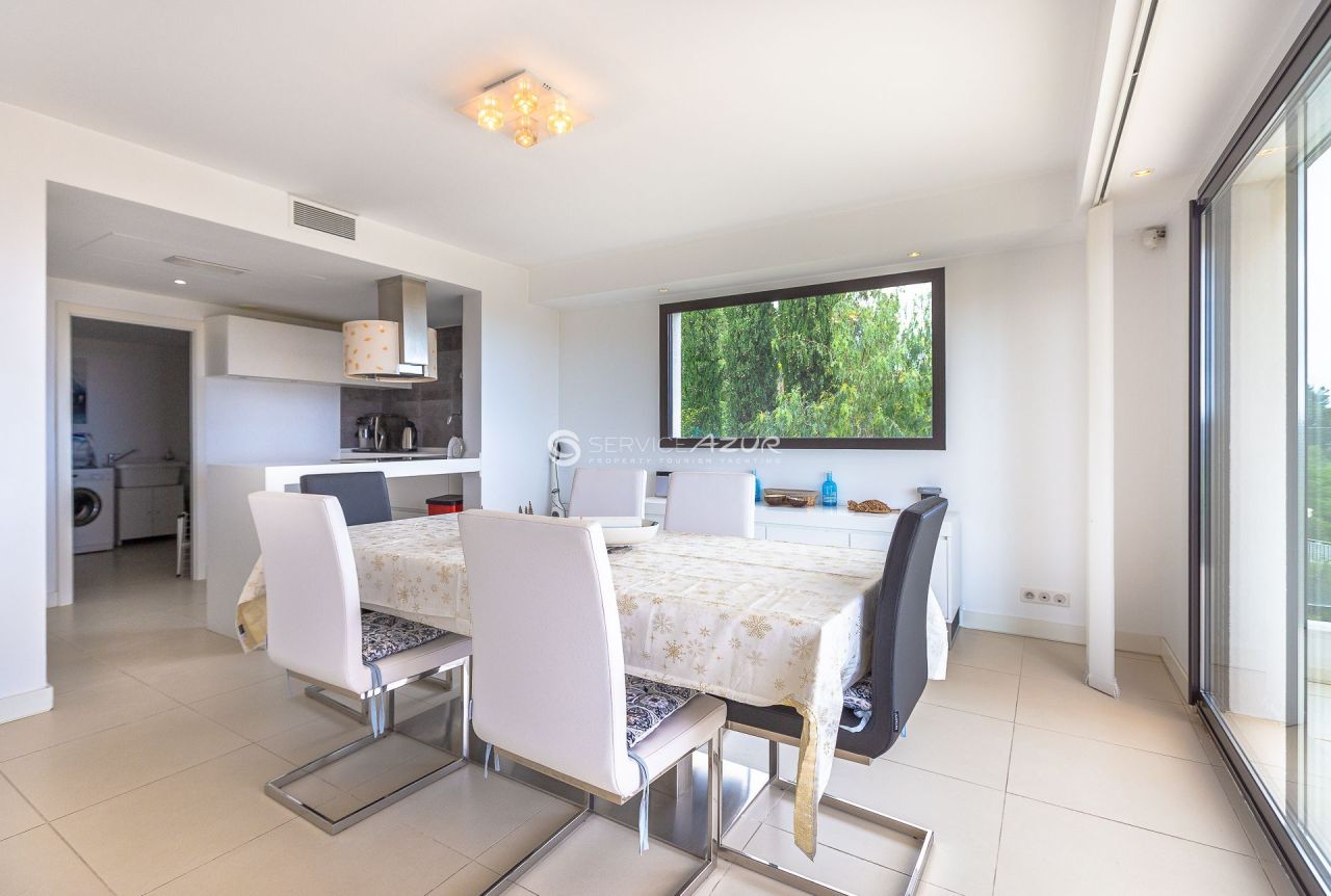 Вилла в Антибе, Франция, 240 м² - фото 15