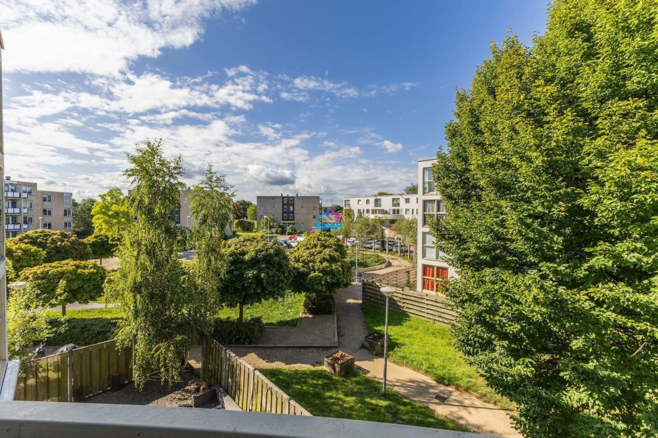 Апартаменты в Амстердаме, Нидерланды, 79 м² - фото 2