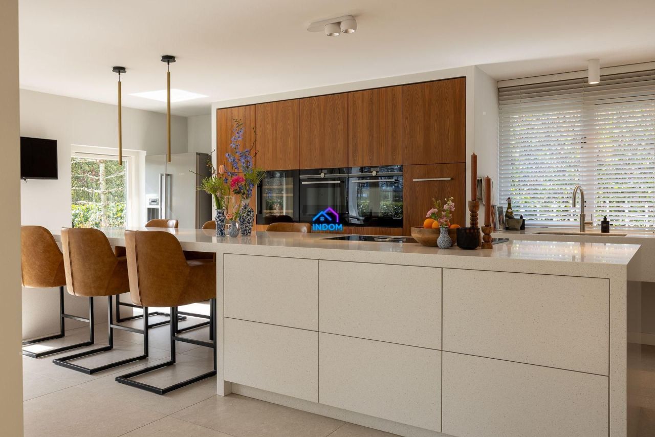 Вилла в Роттердаме, Нидерланды, 221 м² - фото 3