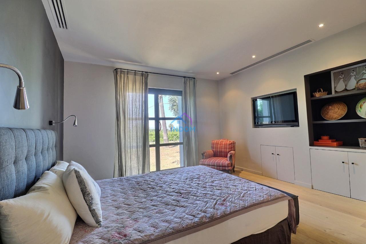 Вилла в Сен-Тропе, Франция, 385 м² - фото 4