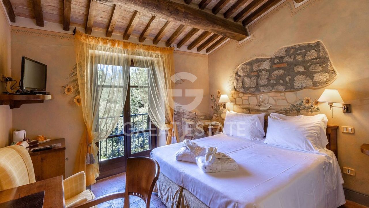 Дом в Роккастраде, Италия, 780 м² - фото 12