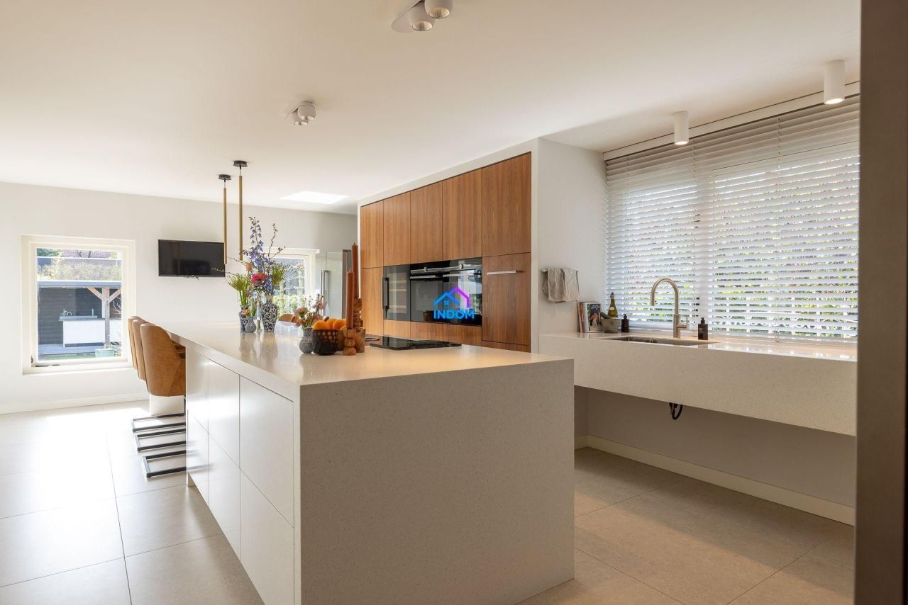 Вилла в Роттердаме, Нидерланды, 221 м² - фото 5