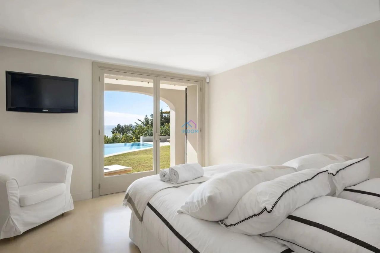 Вилла в Каннах, Франция, 300 м² - фото 6