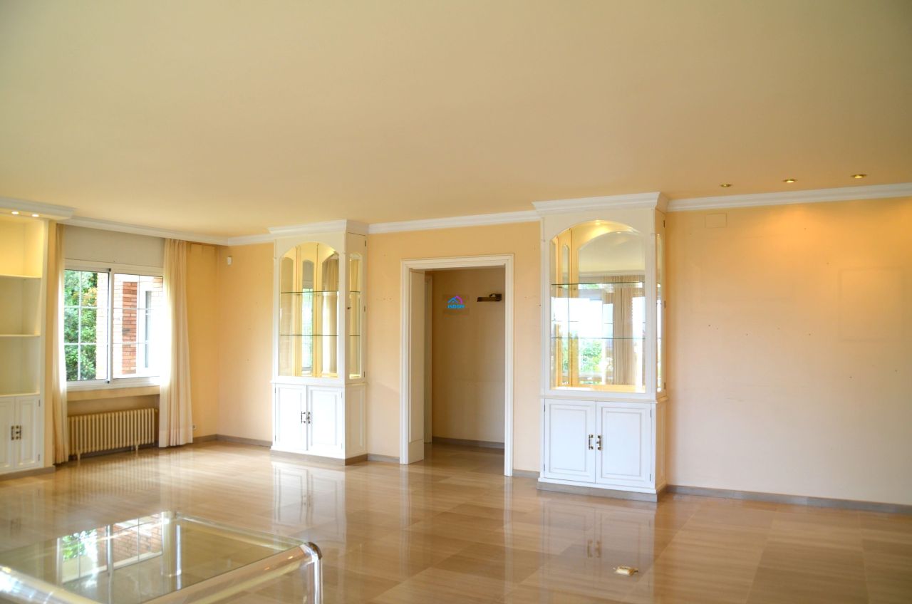 Вилла Барселона. Окрестности, Испания, 1 424 м² - фото 7