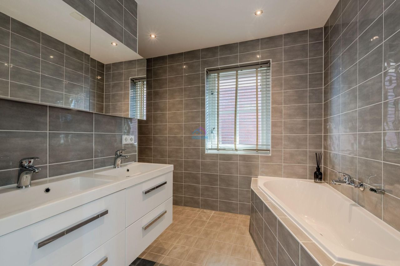 Дом Хофддорп, Нидерланды, 179 м² - фото 15