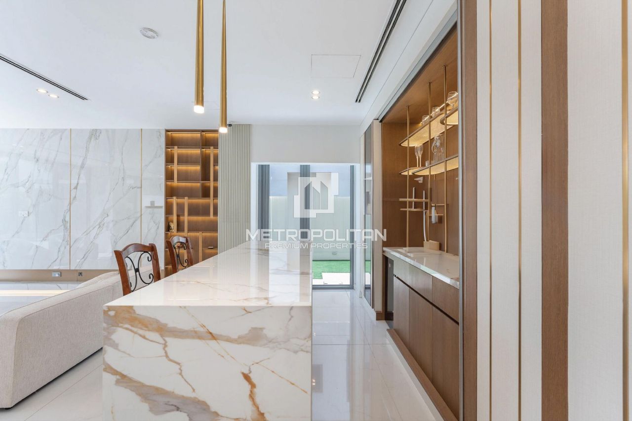 Вилла в Дубае, ОАЭ, 458 м² - фото 5